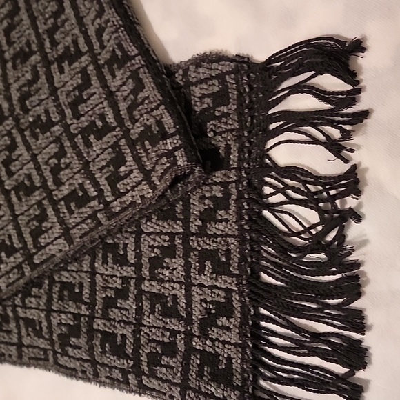 Authentic Fendi Scarf - Picture 3 of 5